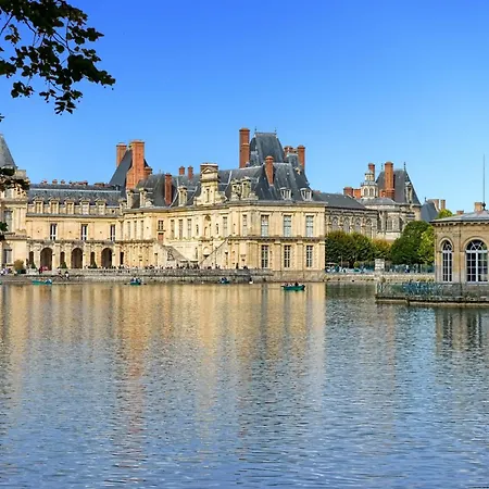 Modern Near Disneyland Paris Apartment